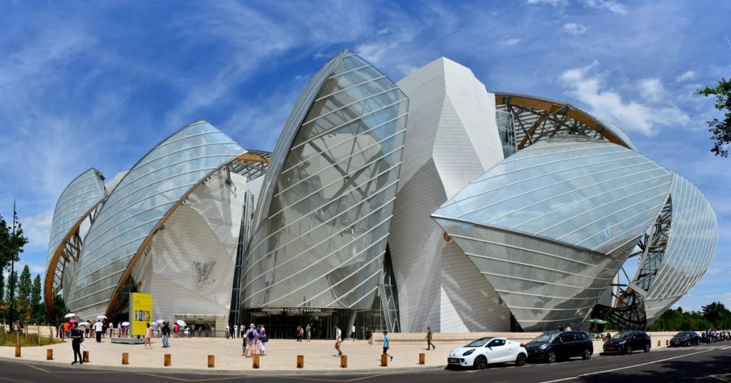 مرکز هنرهای معاصر لوئی ویتون